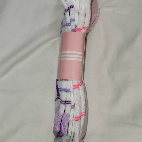 BOGO 50%OFF---ADIDAS---Nice set of 3 pair of adidas socks - Picture 3 of 3